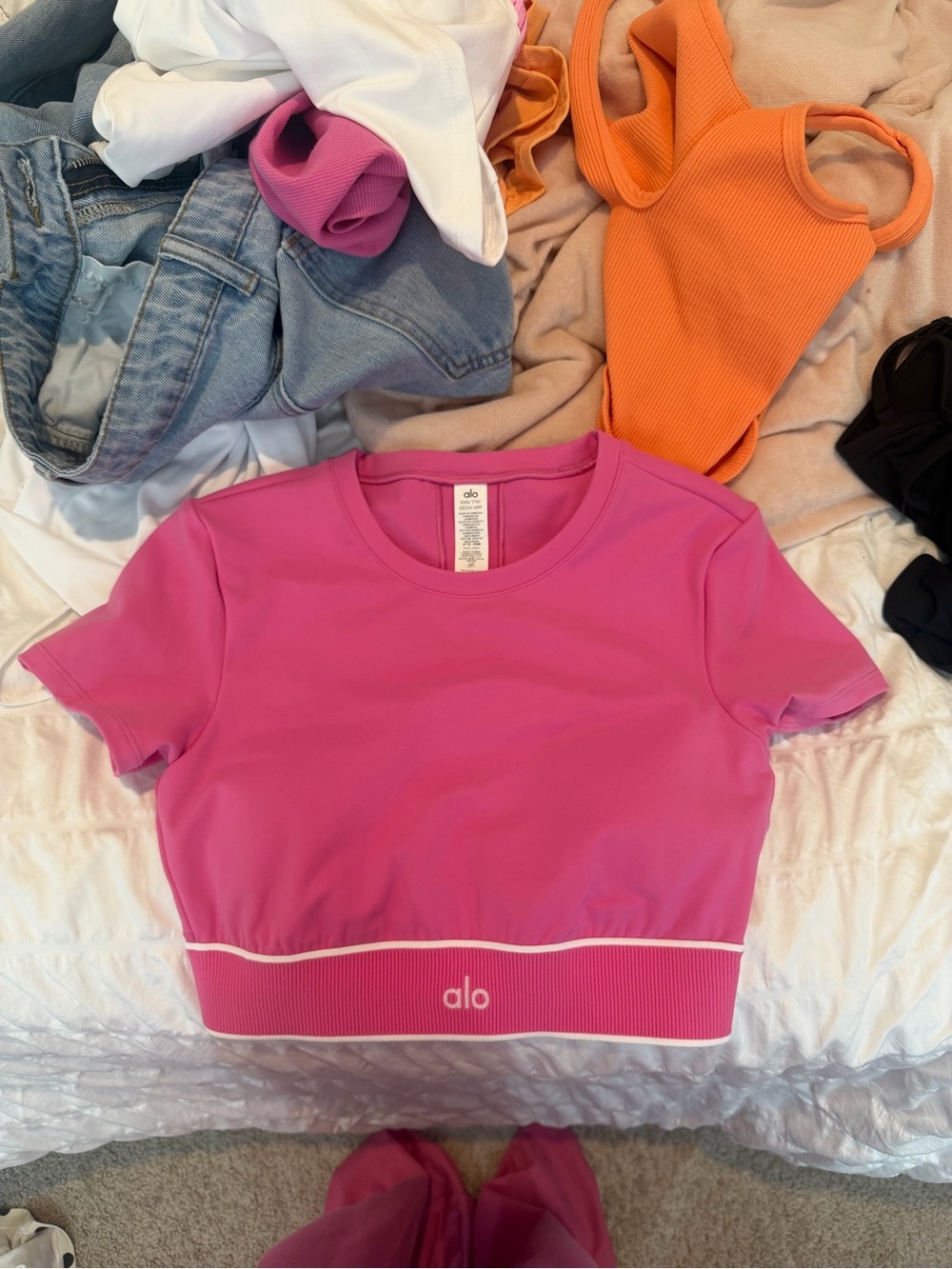 brand new alo crop top